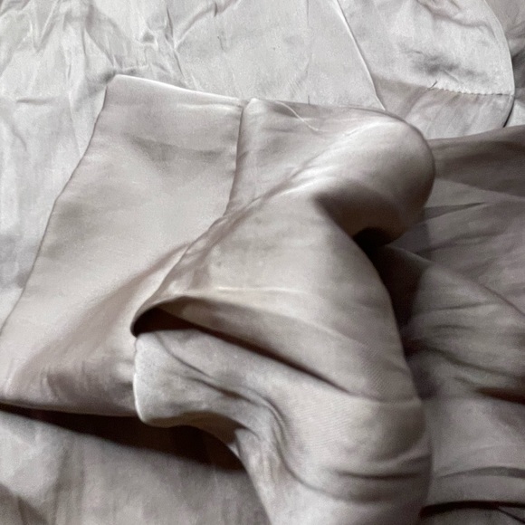 Lush Long Sleeved Silk Sleepwear Top: Rose Pink - Picture 4 of 5